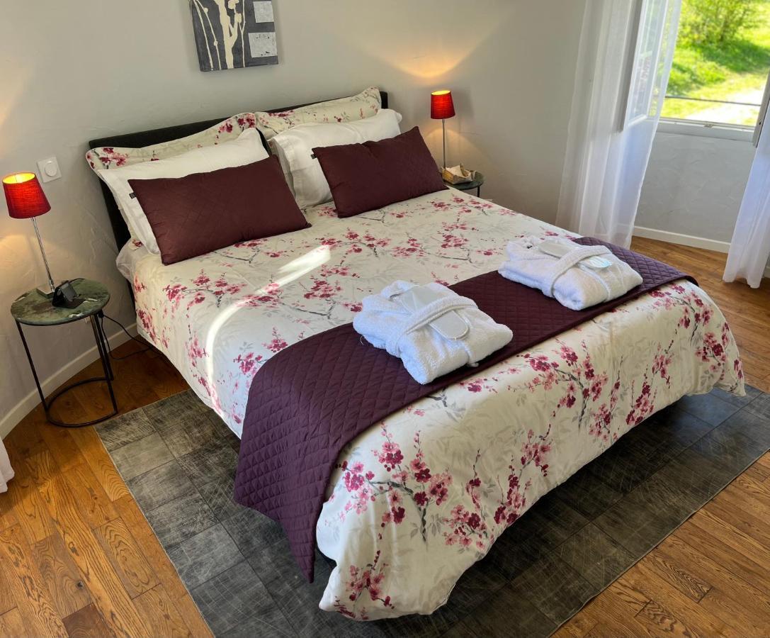 Ancien Haras De La Tour Bed and Breakfast Lamothe-Landerron Buitenkant foto