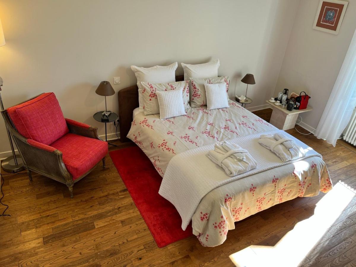Ancien Haras De La Tour Bed and Breakfast Lamothe-Landerron Buitenkant foto