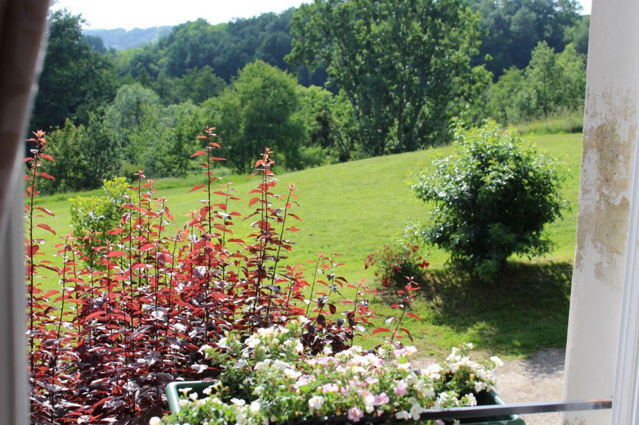 Ancien Haras De La Tour Bed and Breakfast Lamothe-Landerron Buitenkant foto