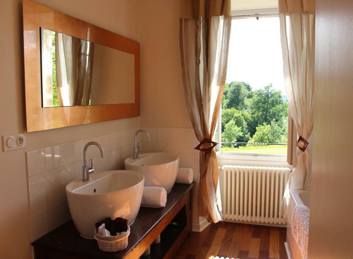 Ancien Haras De La Tour Bed and Breakfast Lamothe-Landerron Buitenkant foto